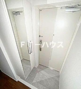 クレールフォンテーヌ　西船橋の玄関