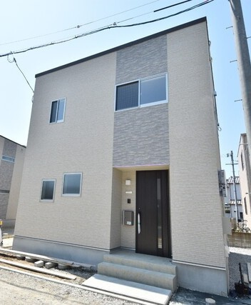 ルミエールドゥサナ国富の外観