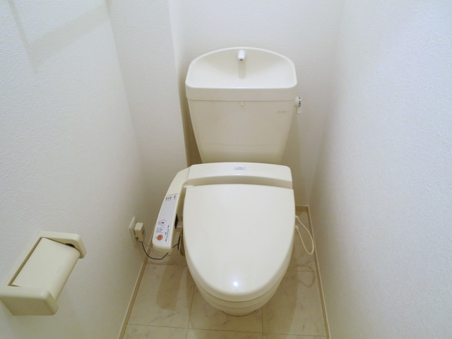 グランモアＴ・Ｄのトイレ|温水洗浄機能付きトイレです