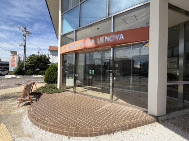 西伊場町　貸ビルの玄関