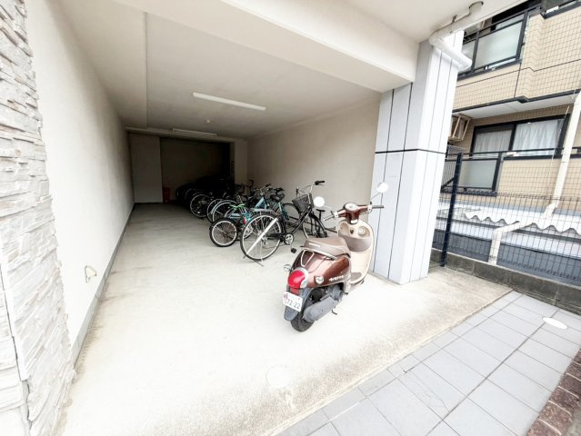 ウェストコート垂水町のロビー
