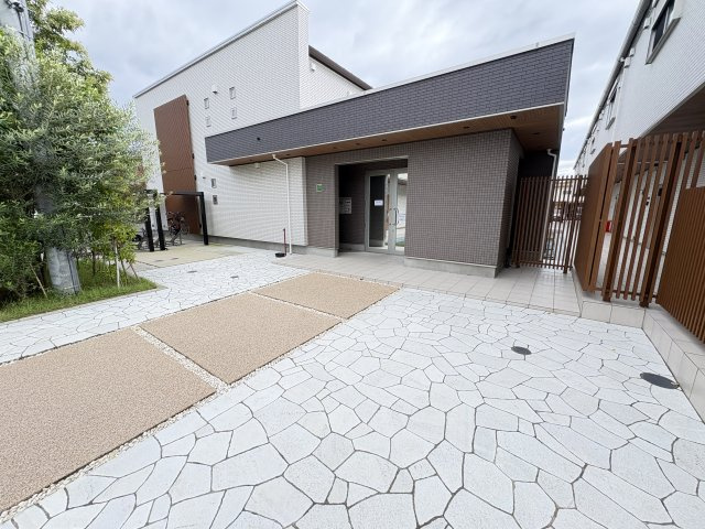 Alva.bのエントランス