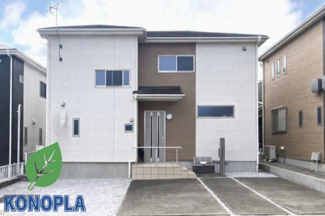 【中古戸建】高崎市金古町の外観|■外観｜土日のご見学はもちろん、平日・夜間のご案内も大歓迎です♪「今から見たい」や「仕事終わりに見たい」にもご対応できますのでお気軽にお問い合わせください♪