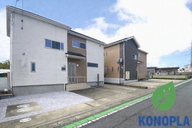 【中古戸建】高崎市金古町の外観|■外観｜永く住むほどに愛着を深める、味わい豊かなデザインのオウチです♪まずはご見学ください♪