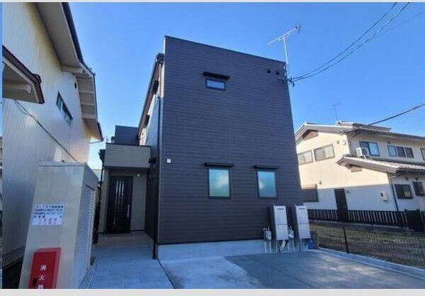 フォルテッツア城南の外観