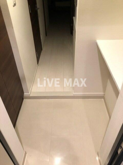 【玄関】LEXE入谷 