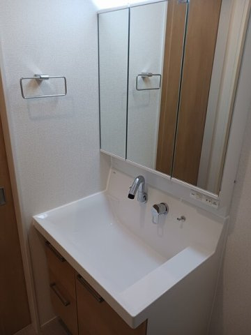 【洗面所】 | アクアヴィラ　Ｂ | 使いやすい洗面所です
