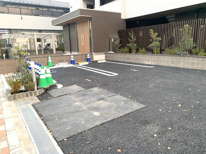 グリーンサイド西高の駐車場