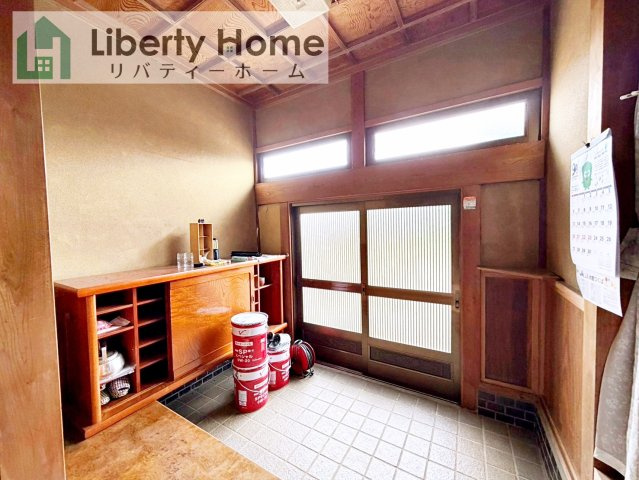 土浦市烏山３丁目　中古戸建の玄関