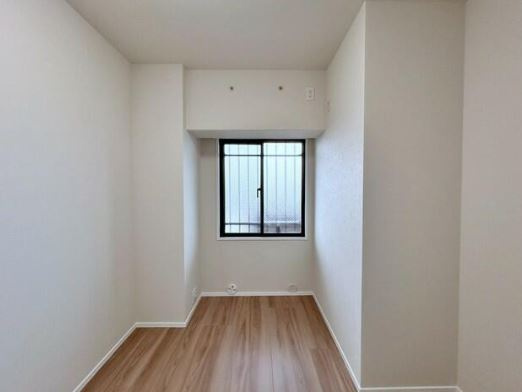 【中古マンション】ソフィア坂戸ラフィーネの洋室
