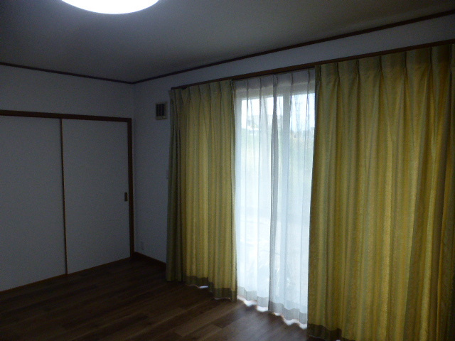 西原9丁目戸建ての居間・リビング