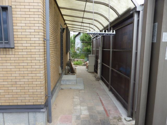 西原9丁目戸建ての庭
