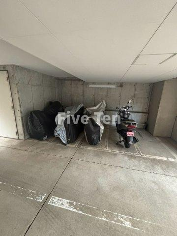 プライマル大井仙台坂の駐車場