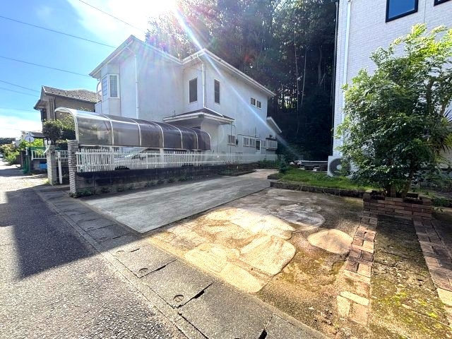 中古戸建　守谷市みずき野6丁目の駐車場