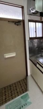コーポタケウチの玄関