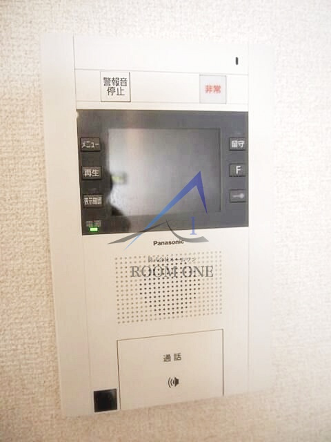 ルーブル錦糸町弐番館のセキュリティ|モニター付きインターホンです。