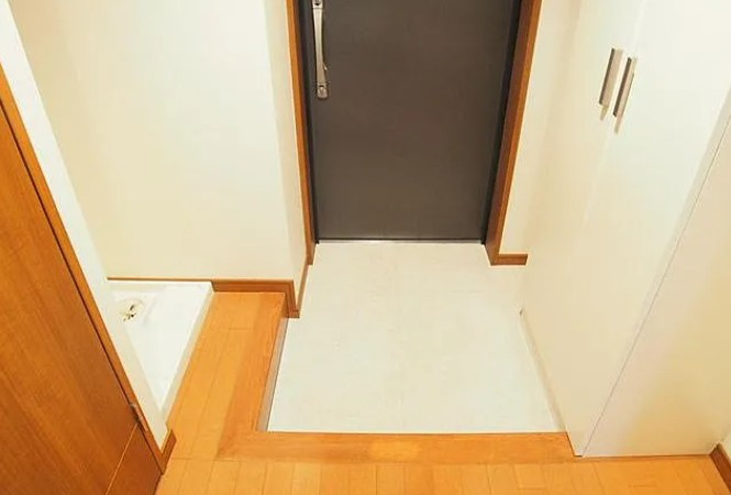 パテラ草加の玄関
