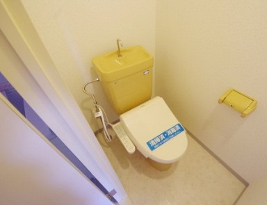 アルカディアしきのトイレ|※別部屋参考写真