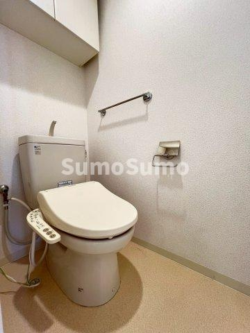 アーデン駒沢パークフロントのトイレ|コンパクトで使いやすいトイレです