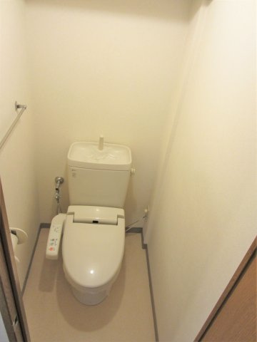 クリスタルコート築山のトイレ