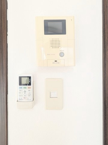 Ｉ’ｓ　ＳＱＵＡＲＥの設備|モニター付きインターホン