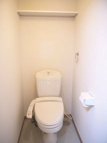 カプリのトイレ|落ち着いたトイレです