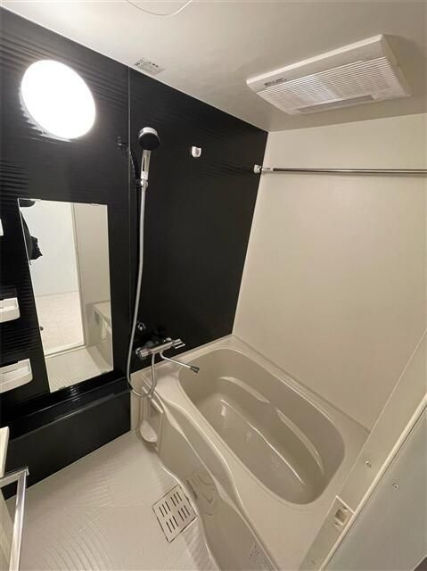 ＭＡＸＩＶ府中ＡＺの浴室