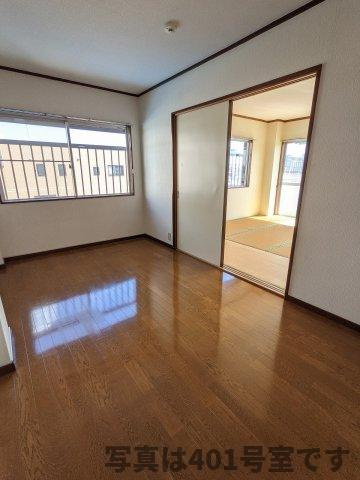 立神マンションの内装