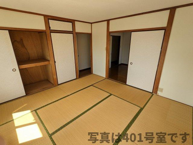 立神マンションの内装