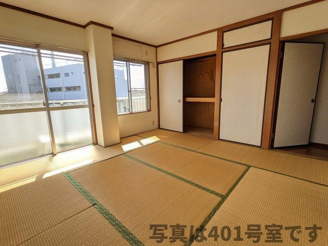 立神マンションの内装