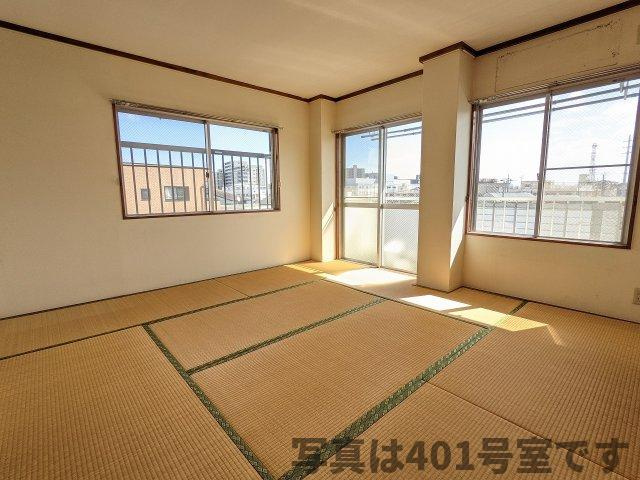 立神マンションの内装