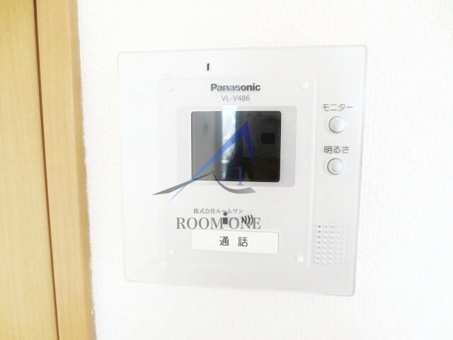 ソレイユ東山のセキュリティ|モニター付きインターホンです。