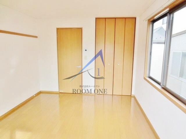 ソレイユ東山の居間・リビング|洋室のお部屋です。