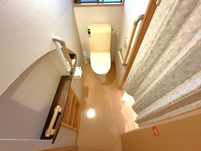 愛の家のトイレ|落ち着いたトイレです