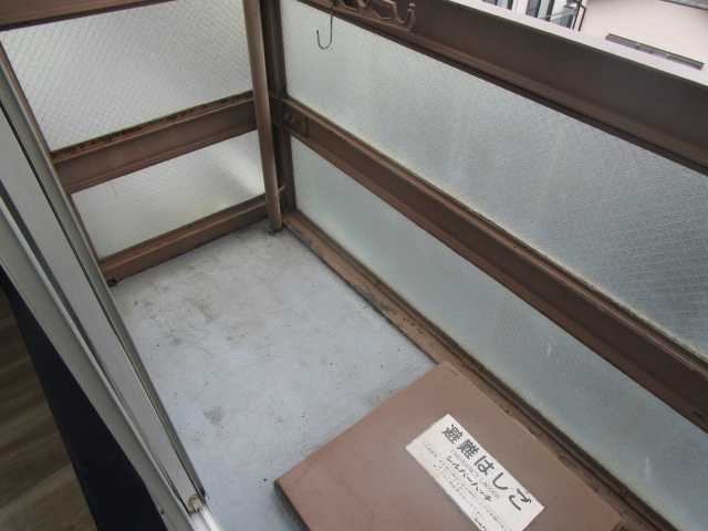 座間市入谷東３丁目の賃貸マンションのバルコニー