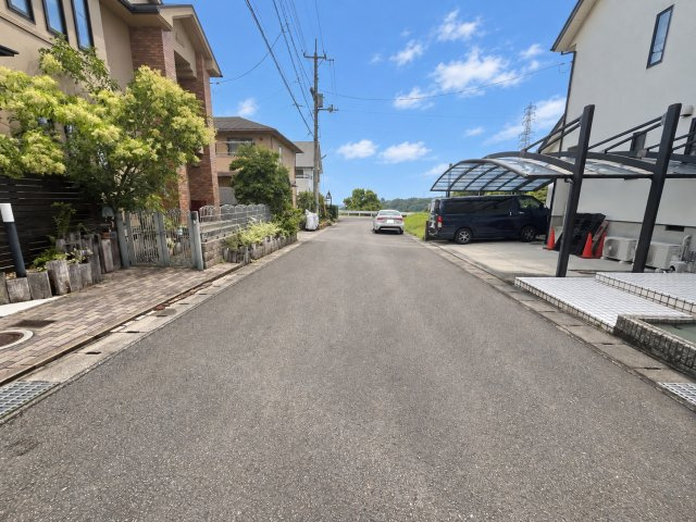 白水台6丁目戸建の前面道路含む現地写真|前面道路含む現地写真です