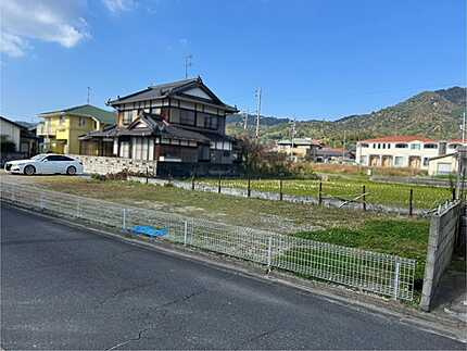 熊野町城之堀4丁目の前面道路含む現地写真