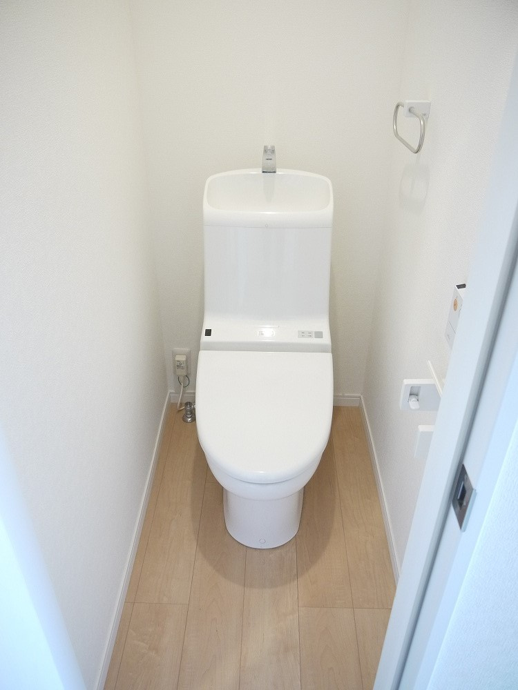 ブランシェのトイレ|落ち着いた色調のトイレです