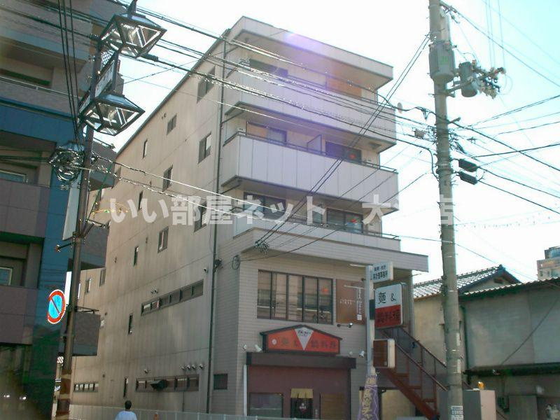 Ing Builの外観