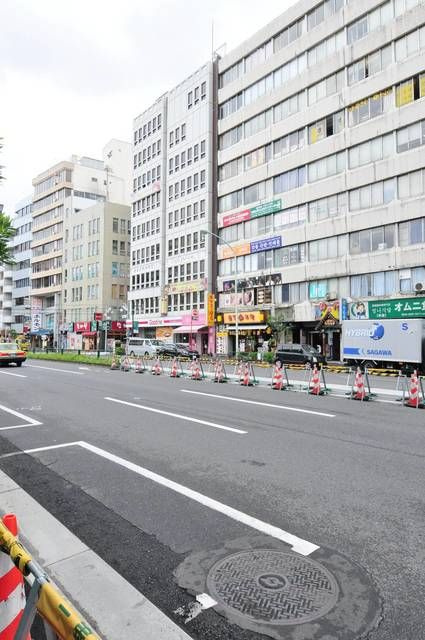 レヤーノ新宿の周辺