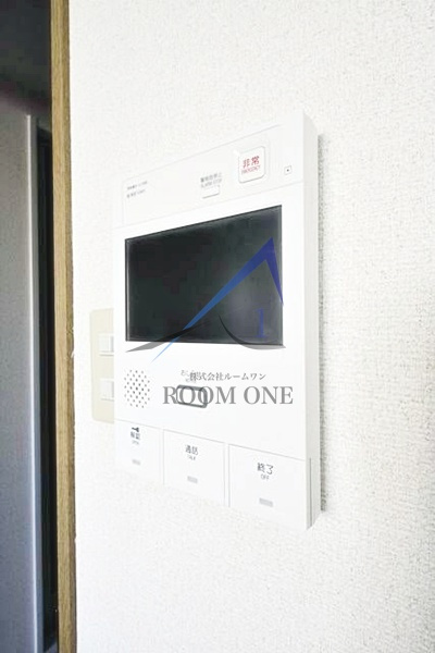 メゾン・ド・ヴィレ本駒込のセキュリティ|モニター付きインターホンです。