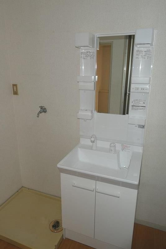 コーポラス円山A棟の洗面所