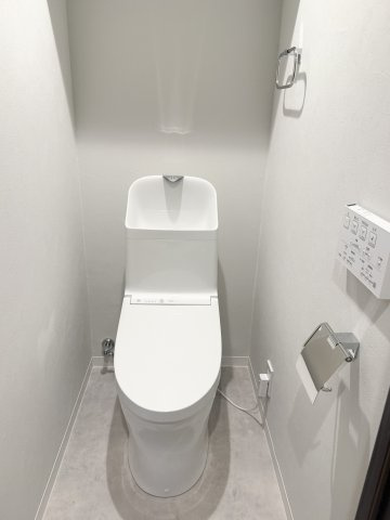 ライオンズマンション旗の台のトイレ|ライオンズマンション旗の台：ウォシュレット機能付きトイレです！