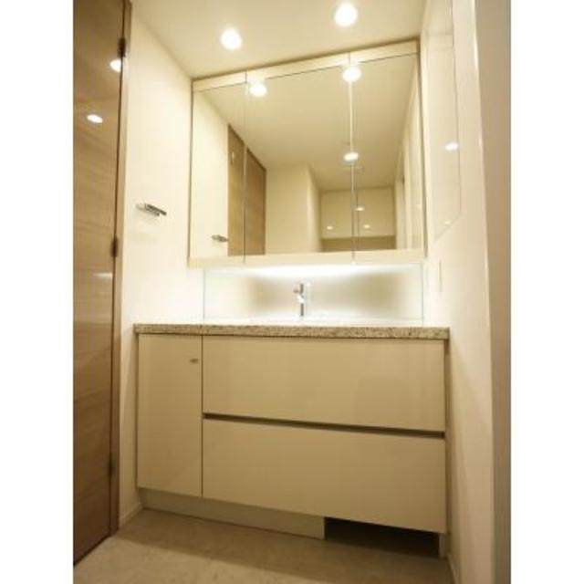 Ｂｒｉｌｌｉａ　Ｔｏｗｅｒｓ目黒　ノースレジデンスの洗面所|※写真は同タイプ住戸です。