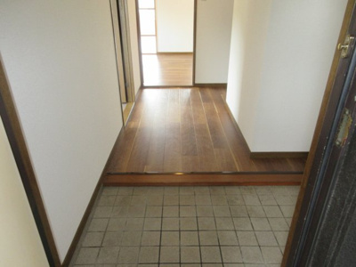 【玄関】 | パレロワイヤル井辺