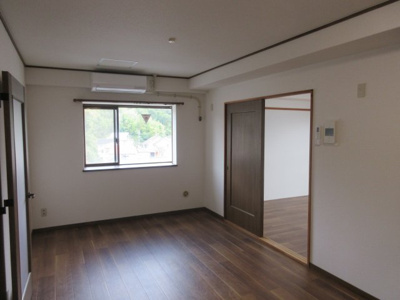【居間・リビング】 | パレロワイヤル井辺