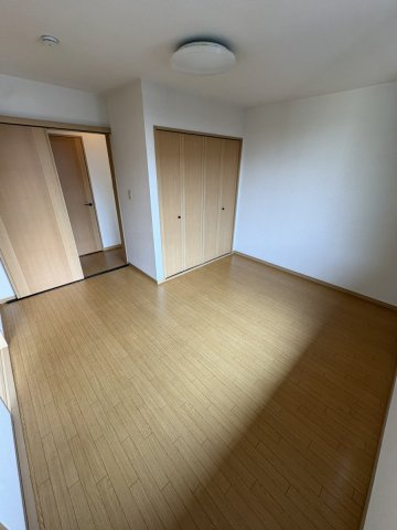 パトリア山崎の洋室
