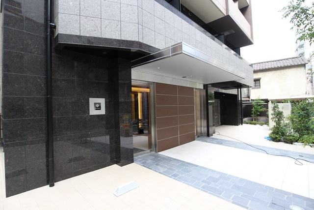 コンシェリア芝公園＜ＴＯＫＹＯ ＰＲＥＭＩＵＭ＞のエントランス