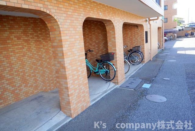 茅ヶ崎市赤羽根　ライオンズマンション湘南茅ヶ崎の駐車場|駐車スペース◇
