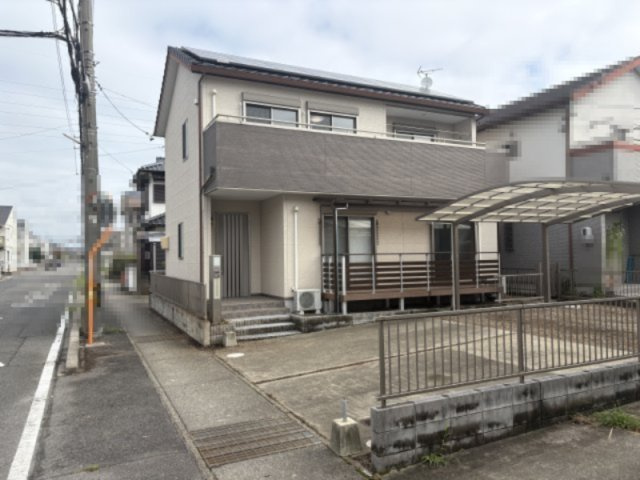 小牧市久保一色南２丁目　中古戸建の外観|オール電化住宅！太陽光パネル付き！
スーパー・ドラッグストア・公園　近く。小学校・保育園　近く。
